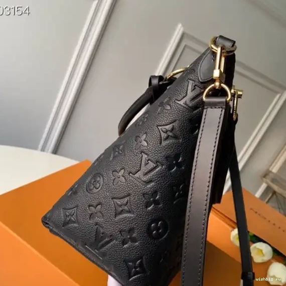 WIS MM V TOTE LOUIS VUITTON 0430
